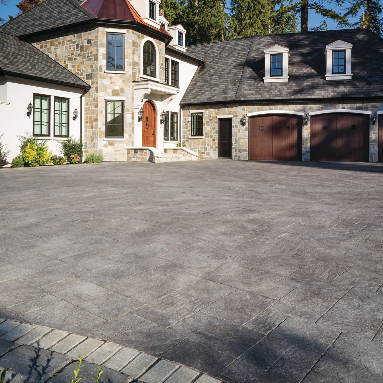 BELGARD - RIVER ROCK PAVER