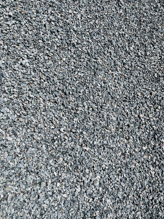 3/8" CRUSHED GRANITE GRAVEL
