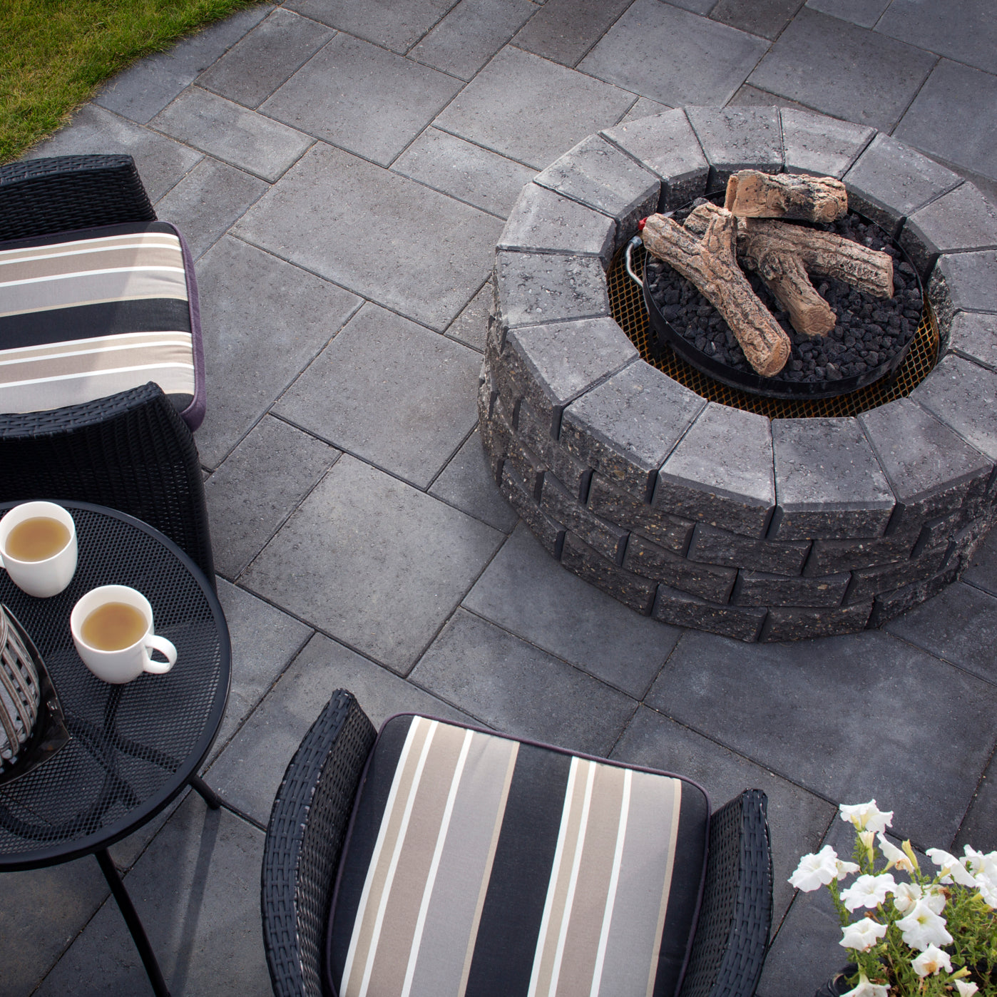 BELGARD - STACKSTONE FIRE PIT KIT